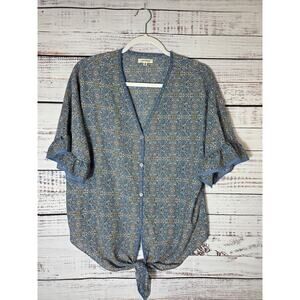 Max Studio women's size medium Floral top with ruffle sleeves